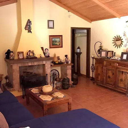 Charming In De Tirajana + Mountain Views *
